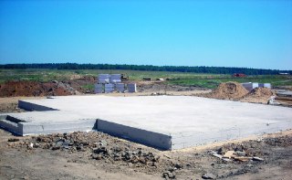 Фундамент монолитная плита Петергоф цена от 2790 руб.